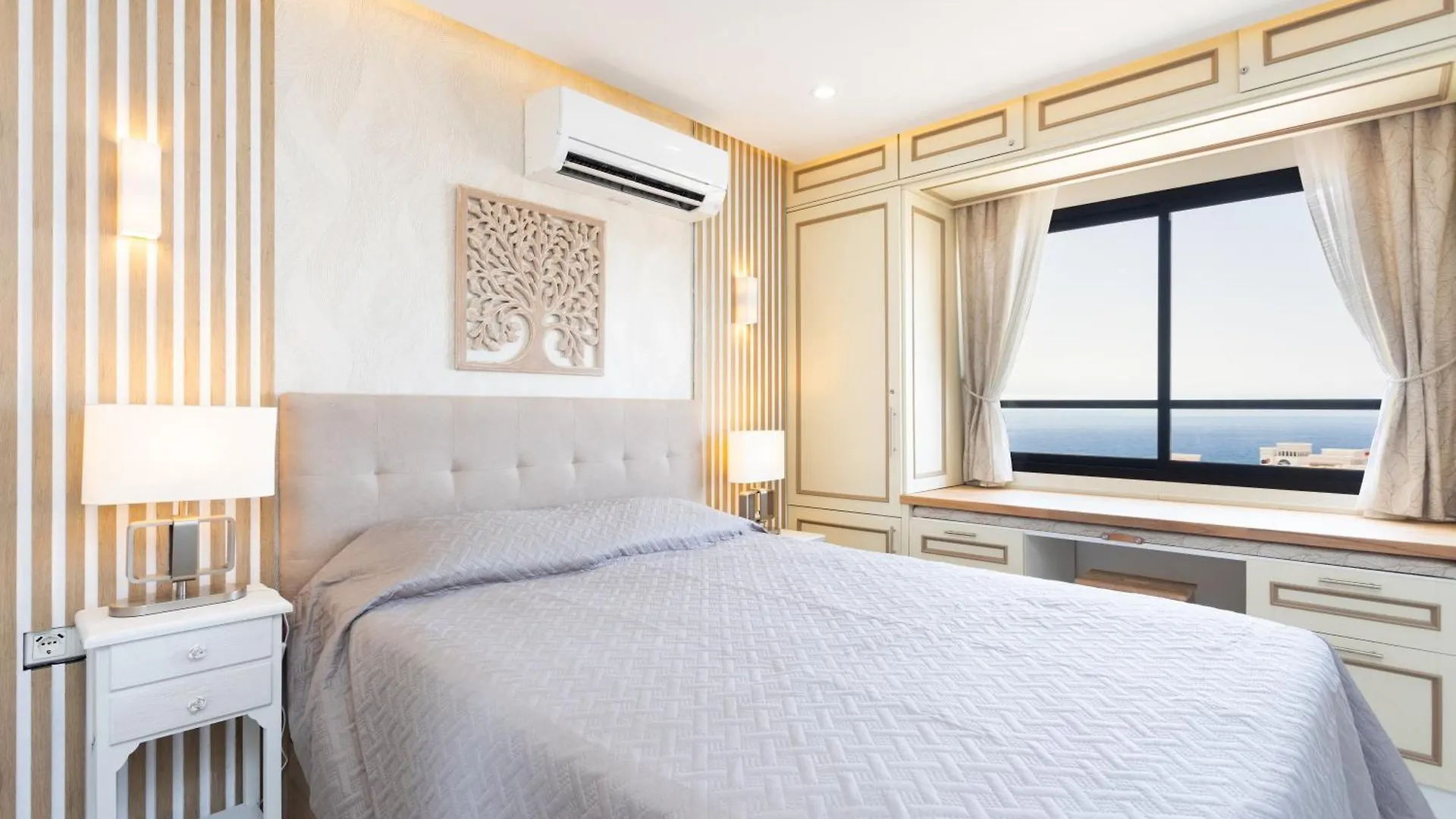 Apartment On The Beach Paraiso Playa, Sea Views Playa Paraiso